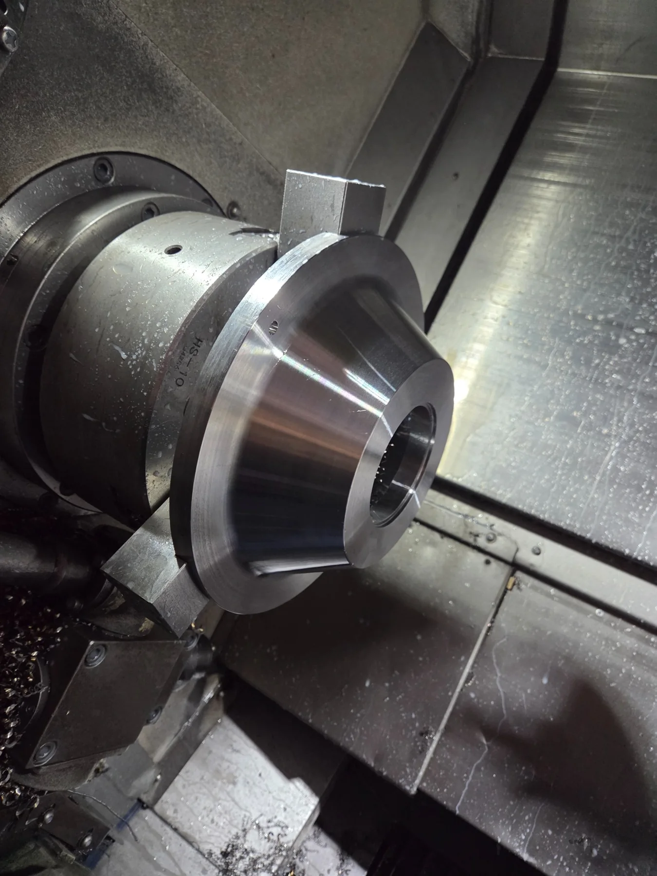 Finished machined hub dyno adapter