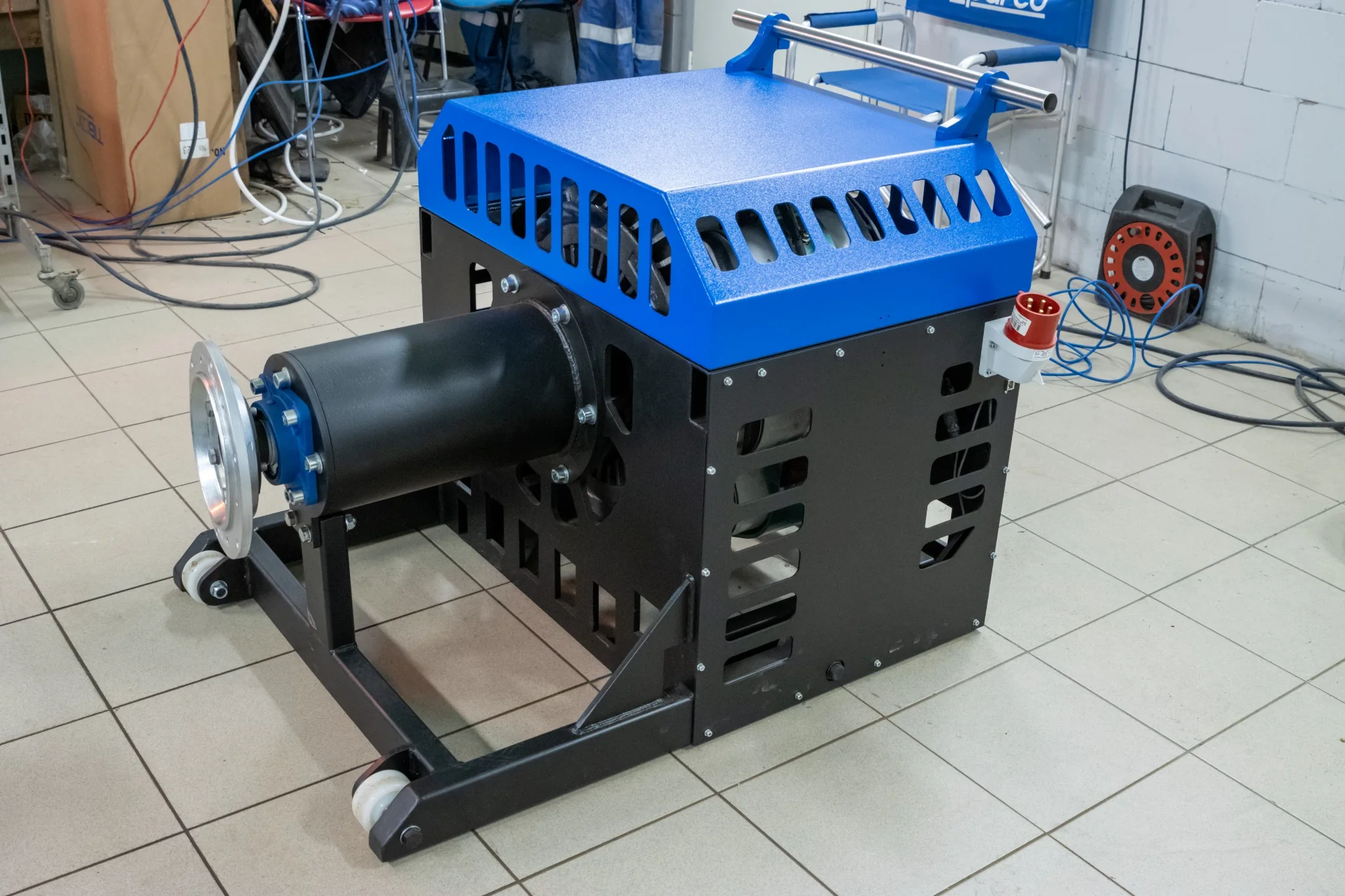 Hub dynamometer nose and adapter interface